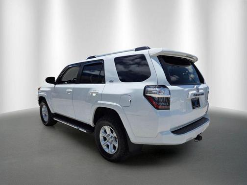 Ice Cap 2024 Toyota 4Runner SR5 Premium