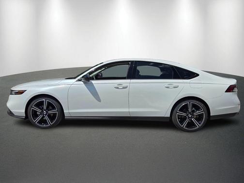 Platinum White Pearl 2026 Honda Accord SE