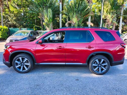 2025 Honda Pilot Touring 8-Passenger