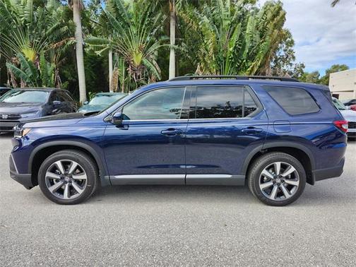 2025 Honda Pilot Touring 8-Passenger