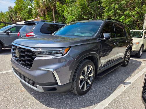 Modern Steel Metallic 2025 Honda Pilot Elite