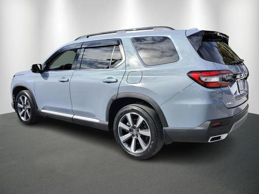 Sonic Gray Pearl 2023 Honda Pilot AWD Elite