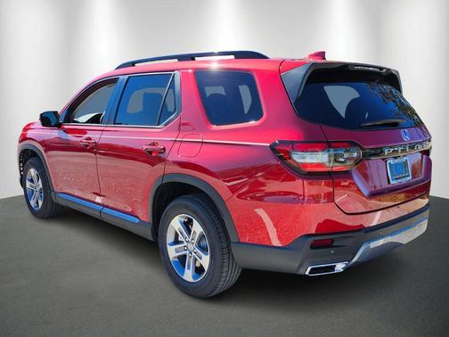 Radiant Red Metallic II 2026 Honda Pilot EX-L