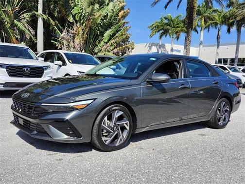 2024 Hyundai ELANTRA SEL
