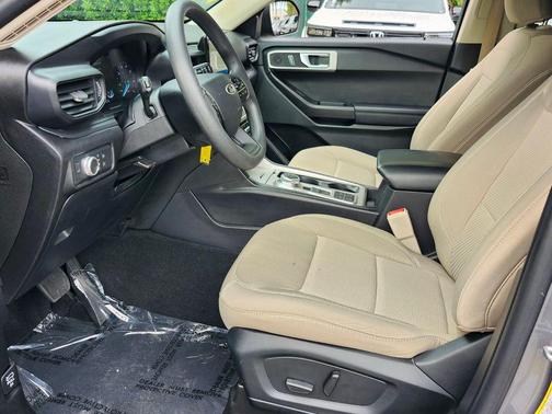 2021 Ford Explorer RWD