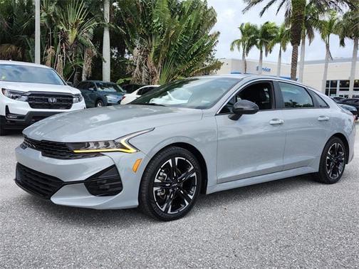 2022 Kia K5 GT-Line