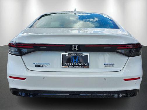 Platinum White Pearl 2026 Honda Accord Hybrid Touring