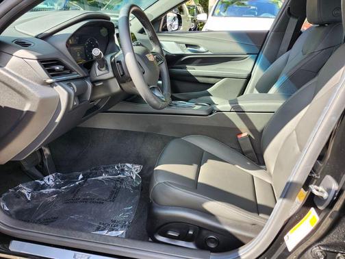 2023 Cadillac CT4 Luxury