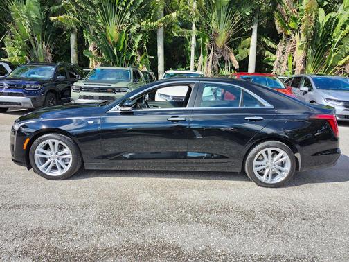 2023 Cadillac CT4 Luxury