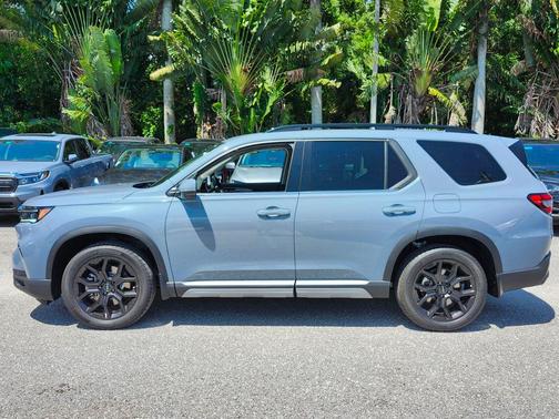 2025 Honda Pilot Touring 8-Passenger