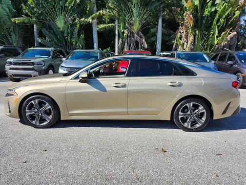 2021 Kia K5 EX