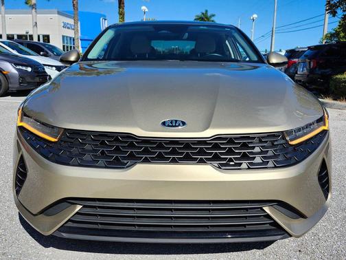 2021 Kia K5 EX