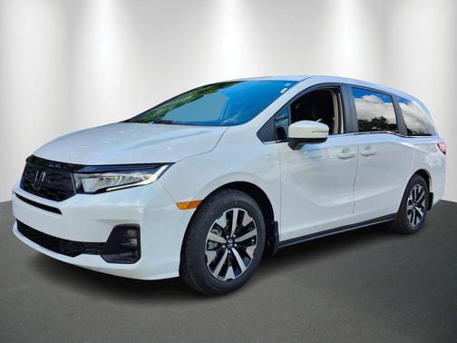 Platinum White Pearl 2026 Honda Odyssey EX-L