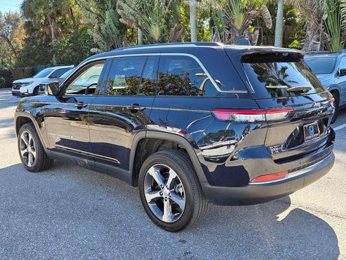 2023 Jeep Grand Cherokee 4xe Base