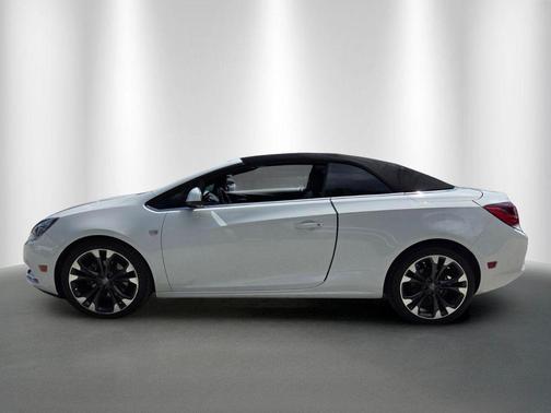 Summit White 2019 Buick Cascada Premium
