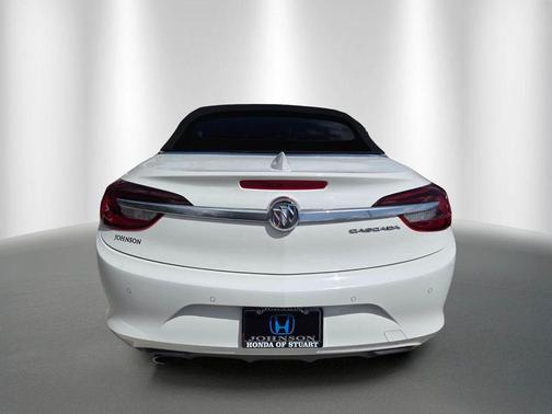 Summit White 2019 Buick Cascada Premium