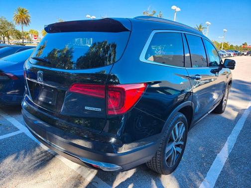 2018 Honda Pilot Touring