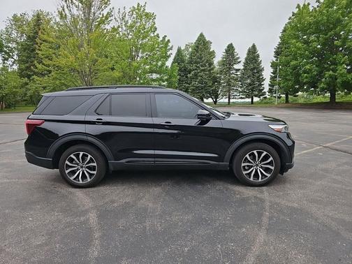 Agate Black Metallic 2021 Ford Explorer ST