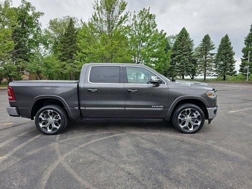 Granite Crystal Metallic Clearcoat 2021 RAM 1500 Limited