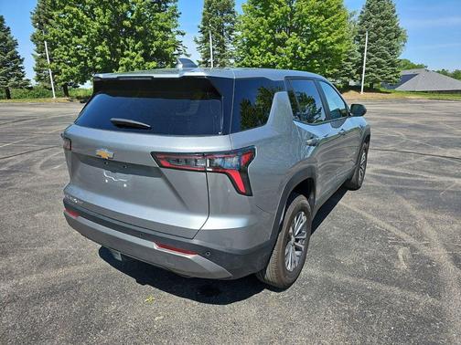 Sterling Gray Metallic 2026 Chevrolet Equinox 1LT
