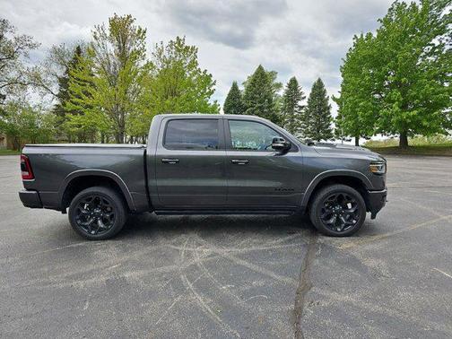 Granite Crystal Metallic Clearcoat 2021 RAM 1500 Limited