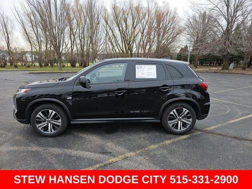 Labrador Black Pearl 2025 Mitsubishi Outlander Sport 2.0 S