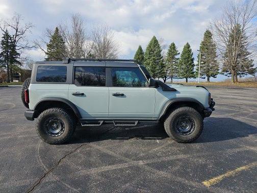 Cactus Gray 2022 Ford Bronco Everglades