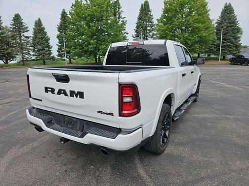 Bright White Clearcoat 2025 RAM 1500 Laramie