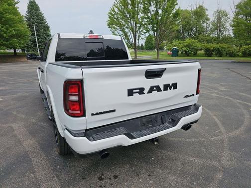 Bright White Clearcoat 2025 RAM 1500 Laramie