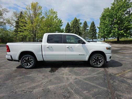 Bright White Clearcoat 2025 RAM 1500 Laramie