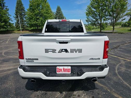 Bright White Clearcoat 2025 RAM 1500 Laramie