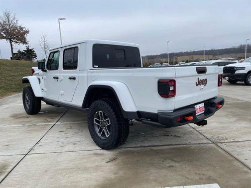 Bright White Clearcoat 2026 Jeep Gladiator Mojave X 4x4