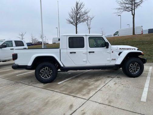 Bright White Clearcoat 2026 Jeep Gladiator Mojave X 4x4
