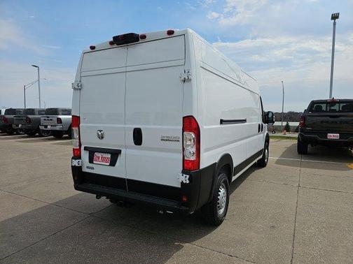 Bright White Clearcoat 2026 RAM ProMaster 2500 Tradesman