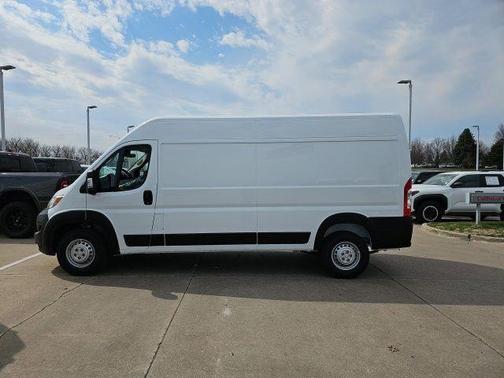 Bright White Clearcoat 2026 RAM ProMaster 2500 Tradesman