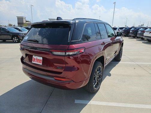 velvet red pearlcoat 2026 Jeep Grand Cherokee Summit