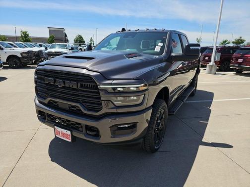 Granite Crystal Metallic Clearcoat 2026 RAM 2500 Laramie Crew Cab 4x4 6'4' Box