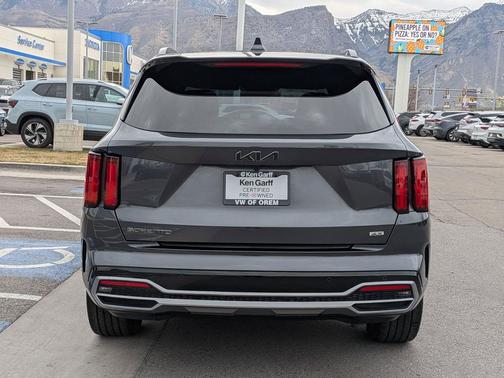 Gravity Grey 2023 Kia Sorento SX
