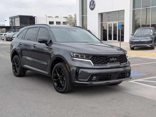 Gravity Grey 2023 Kia Sorento SX