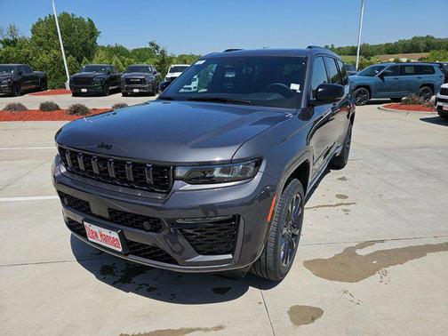 Baltic Gray Metallic Clearcoat 2026 Jeep Grand Cherokee L Limited