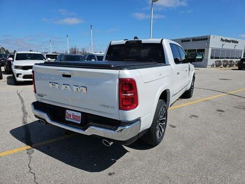 Ivory White Tri-Coat Pearlcoat 2026 RAM 1500 Limited