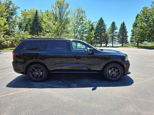 DB Black Clearcoat 2026 Dodge Durango GT Plus