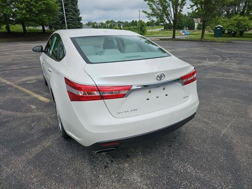 Blizzard Pearl 2015 Toyota Avalon Limited