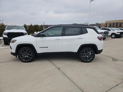 Bright White Clearcoat 2026 Jeep Compass Limited