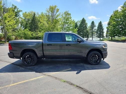 Granite Crystal Metallic Clearcoat 2026 RAM 1500 Limited