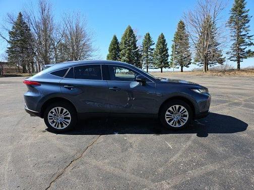 Coastal Gray 2024 Toyota Venza LE