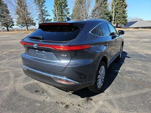 Coastal Gray 2024 Toyota Venza LE