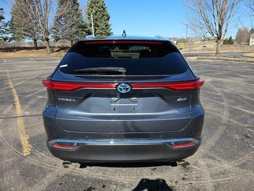 Coastal Gray 2024 Toyota Venza LE