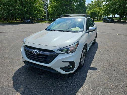 Crystal White Pearl 2025 Subaru Legacy Touring XT