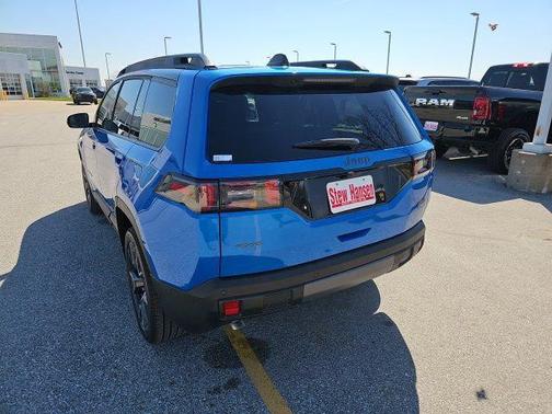 hydro blue pearlcoat 2026 Jeep Cherokee Overland